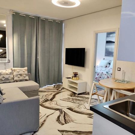 2 Bedrooms Flat + Balcony + Parking At Las Canteras Beach Las Palmas / Gran Canaria Exterior foto