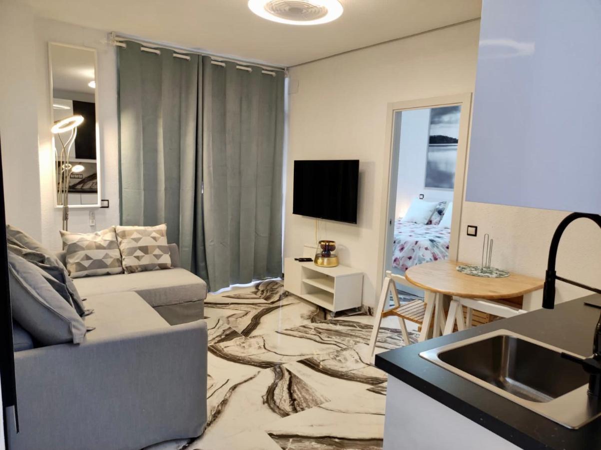 2 Bedrooms Flat + Balcony + Parking At Las Canteras Beach Las Palmas / Gran Canaria Exterior foto