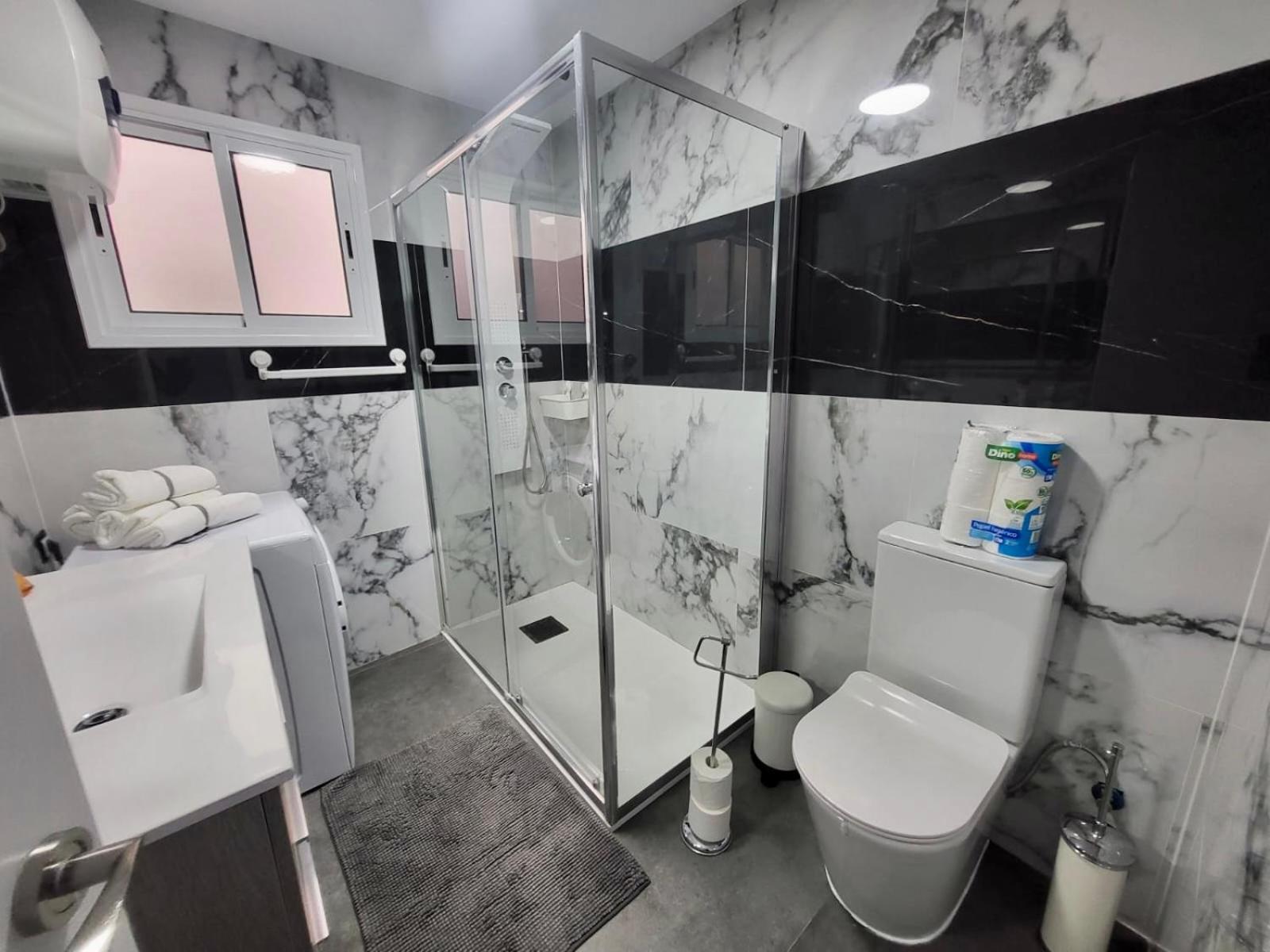 2 Bedrooms Flat + Balcony + Parking At Las Canteras Beach Las Palmas / Gran Canaria Exterior foto