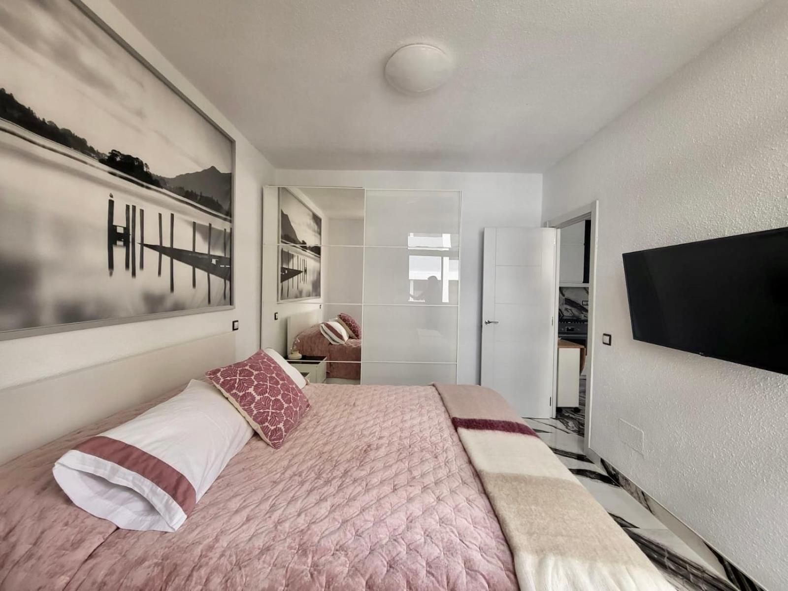 2 Bedrooms Flat + Balcony + Parking At Las Canteras Beach Las Palmas / Gran Canaria Exterior foto