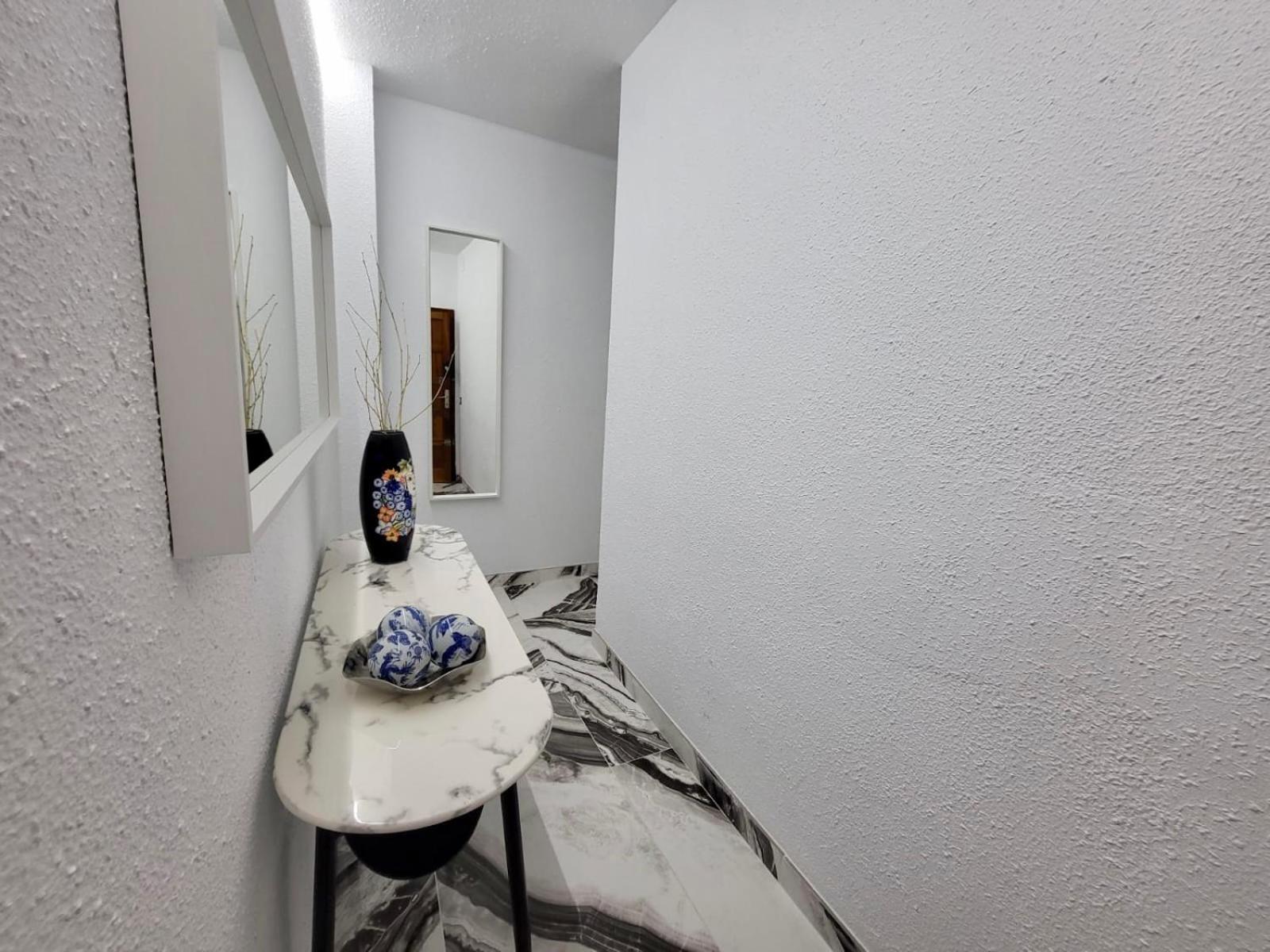 2 Bedrooms Flat + Balcony + Parking At Las Canteras Beach Las Palmas / Gran Canaria Exterior foto